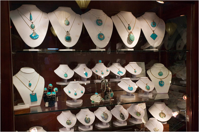 Lotus Jewellery Store in Hoi An